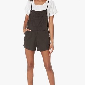 Worn Once Billabong Out n About Short Overall Romper in Black Size Large